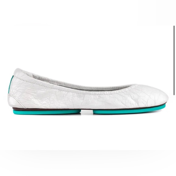 Tieks Patent Leather Flats In Diamond White Size 8 - Picture 1 of 7